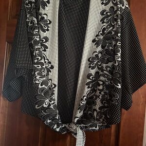 Ariella Black and White Floral Top